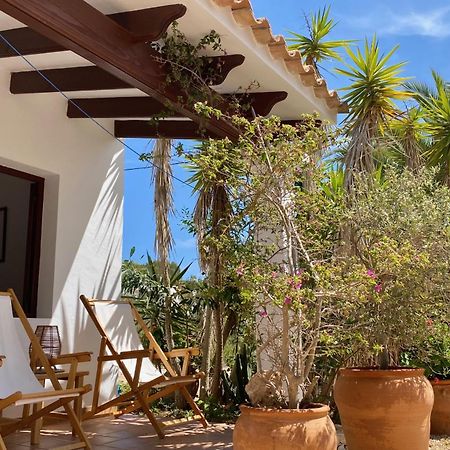 Apartamentos Laura Playa De Migjorn المظهر الخارجي الصورة