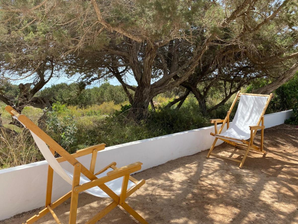 Apartamentos Laura Playa De Migjorn المظهر الخارجي الصورة